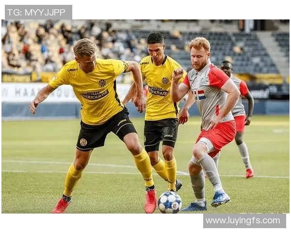 兹沃勒与埃因霍温的精彩对决结果揭晓,赛季走势分析与球员表现点评 兹沃勒与埃因霍温的精彩对决结果揭晓,赛季走势分析与球员表现点评