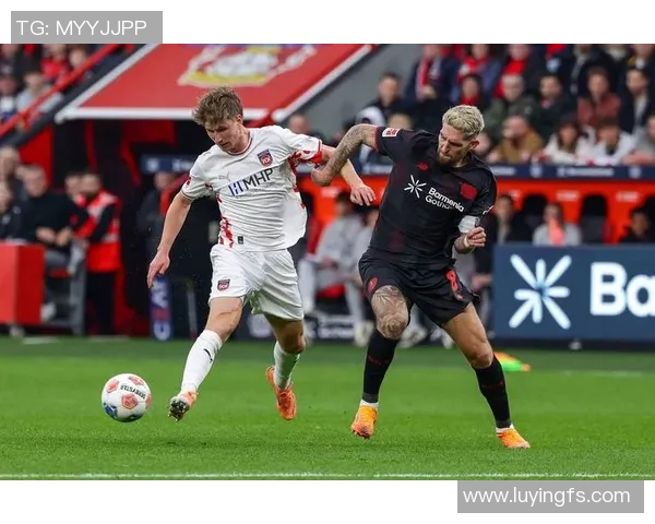 巅峰对决拜仁慕尼黑与皇家马德里的激情碰撞海报解析 巅峰对决拜仁慕尼黑与皇家马德里的激情碰撞海报解析