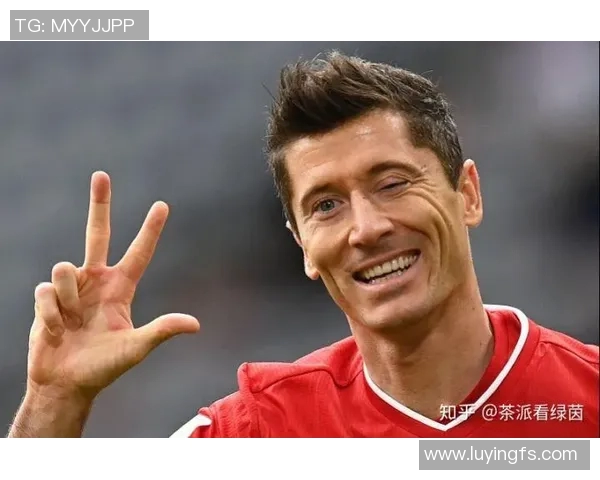 莱万的足球传奇之路：从小镇少年到世界顶级前锋的辉煌历程